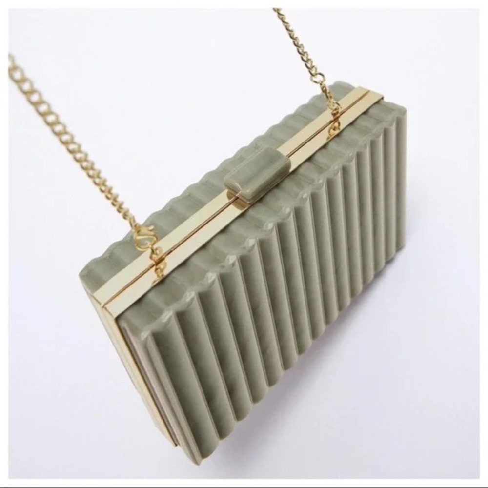 Zara Methacrylate Chain Box Bag